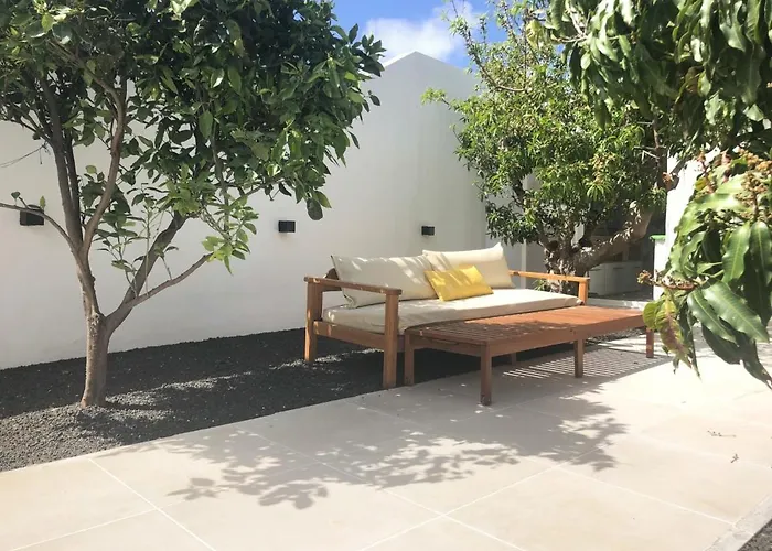 Casita Blanca Cerca De Timanfaya