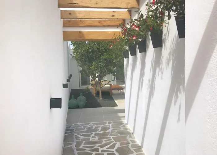 Casita Blanca Cerca De Timanfaya